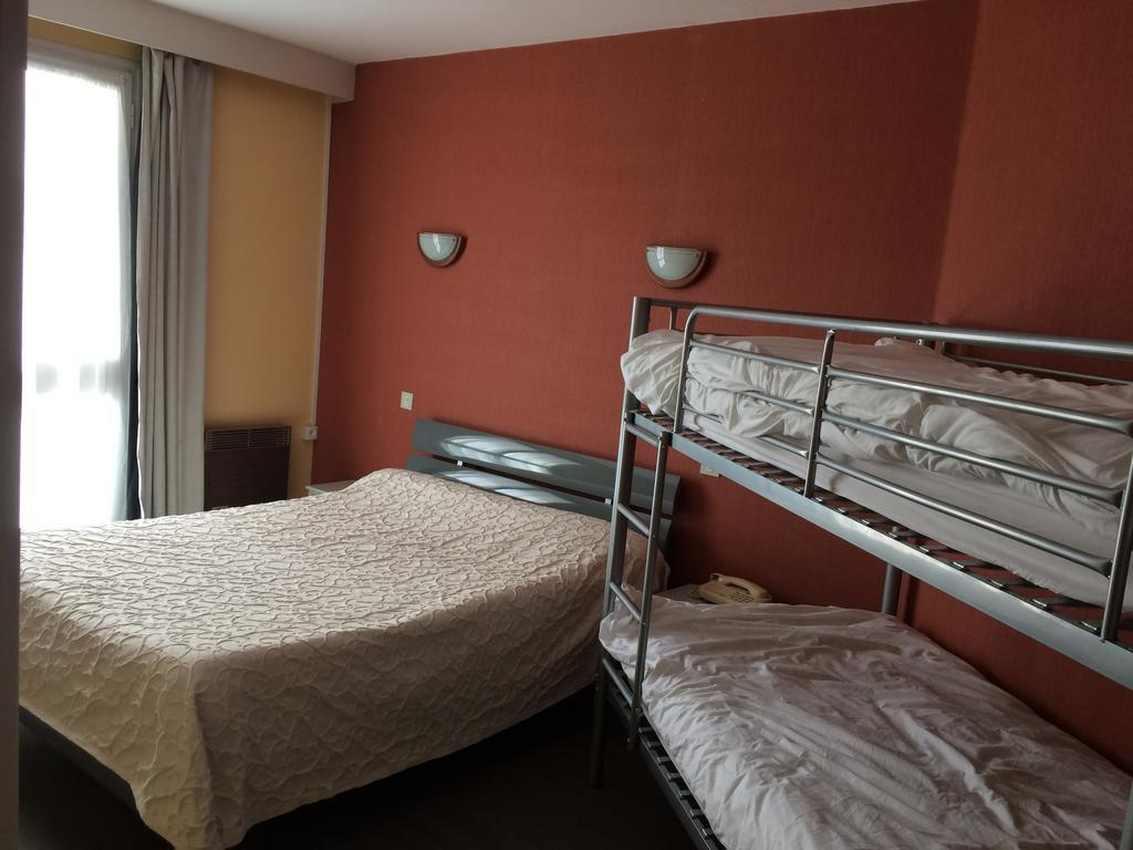 Hotel Restaurant Le Perigord Maurs Екстер'єр фото